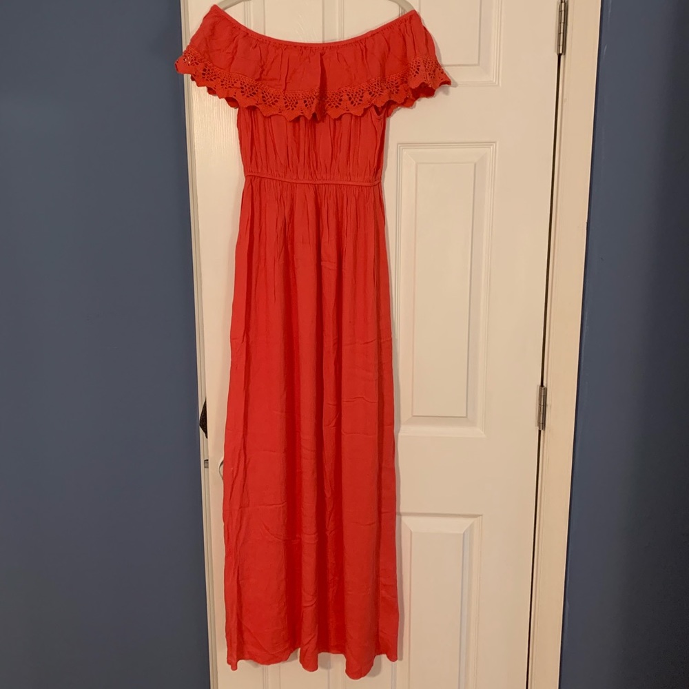 🆕 Off the shoulder dress